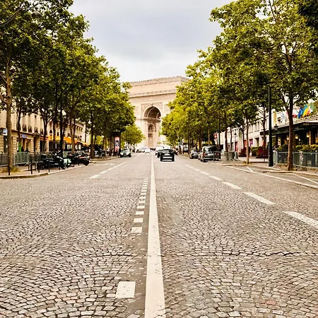 Cosy Place Entre L'arc De Triomphe Et Les Champs-elysees Quarto em Acomodações Particulares Paris