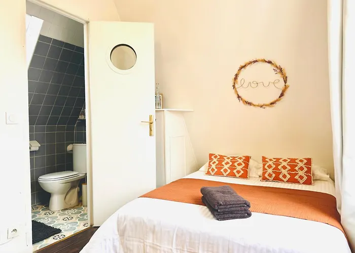 Cosy Place Entre L'arc De Triomphe Et Les Champs-elysees * Parijs
