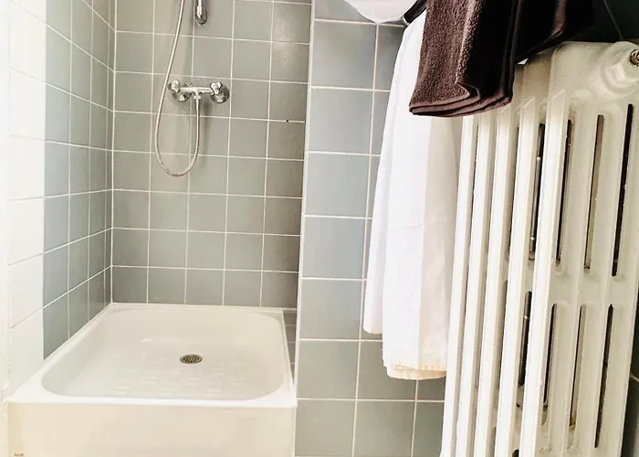 Cosy Place Entre L'arc De Triomphe Et Les Champs-elysees Accommodatie bij particulieren Parijs